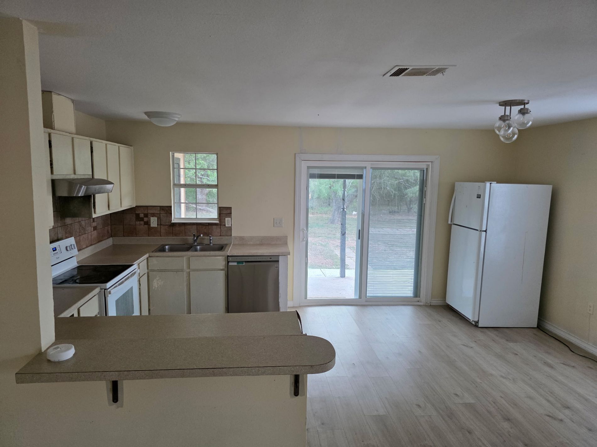 counter seating area